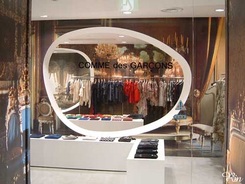 COMMEdesGARCONS神戸店1.jpg